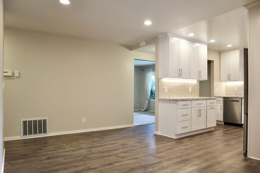 Building Photo - 34754 Wabash River Pl