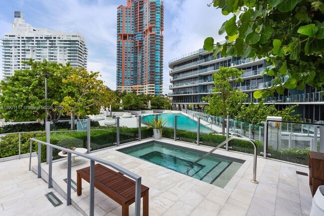 Building Photo - 1 Collins Ave