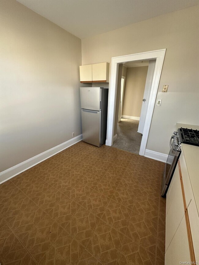 Building Photo - 7 Starks Pl