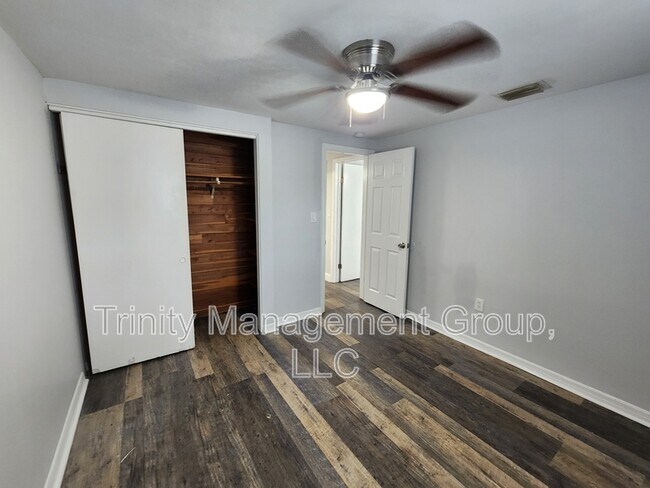 Building Photo - 7826 Bolam Ave
