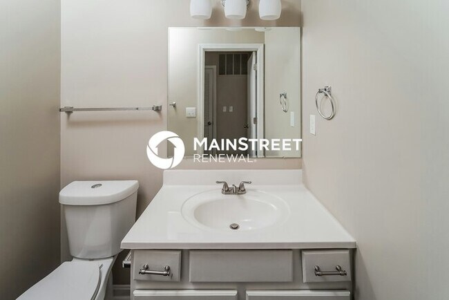 Building Photo - 3 Bedroom Pet-Friendly Home in Louisville,...