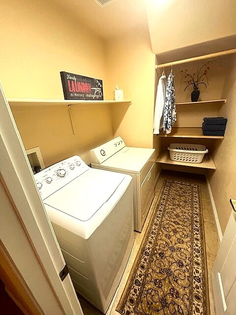 Building Photo - 81 Dow Jones St