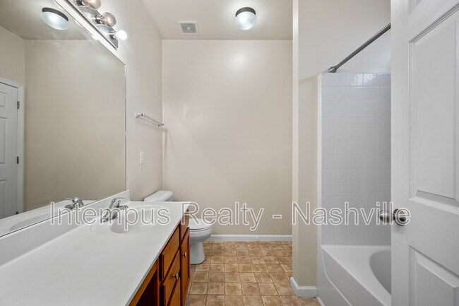 Building Photo - 2544 Jordan Ridge Dr