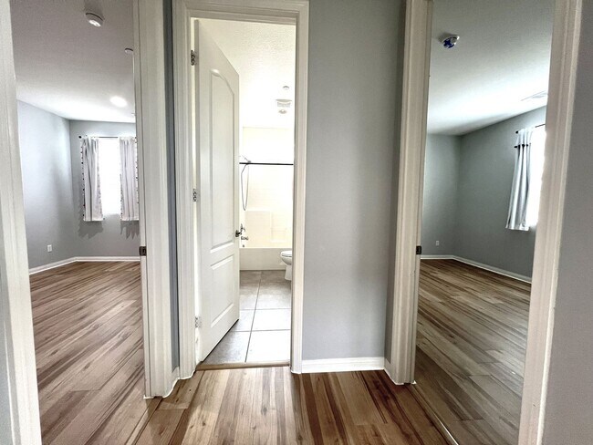Building Photo - Modern Eastvale Home | 3 Bed | 2.5 Bath | 2-Car Garage | Pool & Gym | Solar Panels
