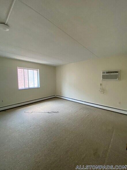 Building Photo - 80 Gardner St