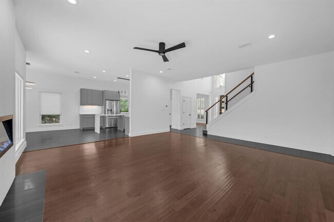 Building Photo - 414 New Lido Dr