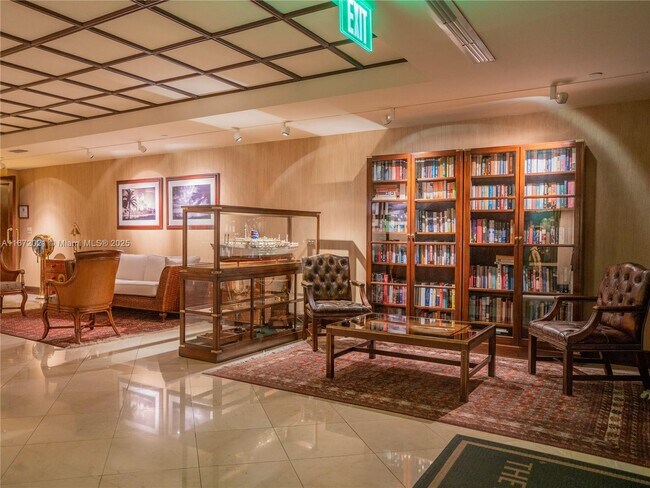Building Photo - 151 Crandon Blvd