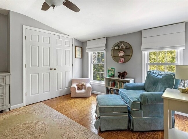 Building Photo - 14 Hoover Rd