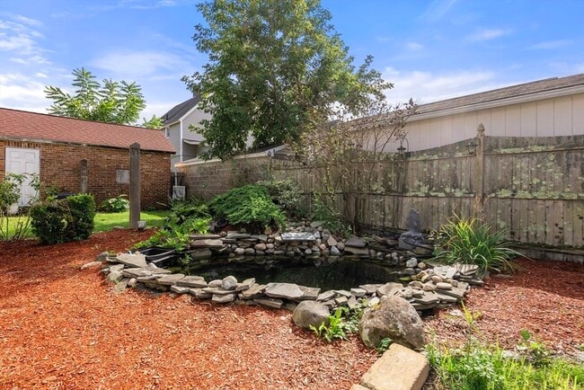 Building Photo - 356 East St