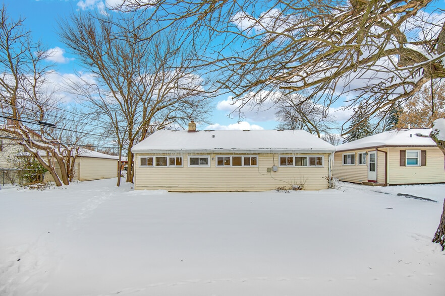 Building Photo - 3127 Woodworth Pl