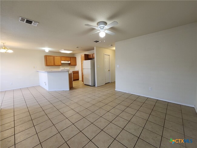 Building Photo - 3014 Green Mountain Dr