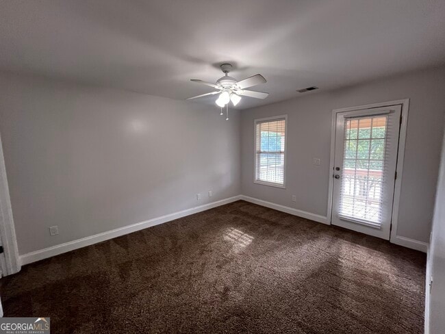 Building Photo - 104 Fisher Mill Dr