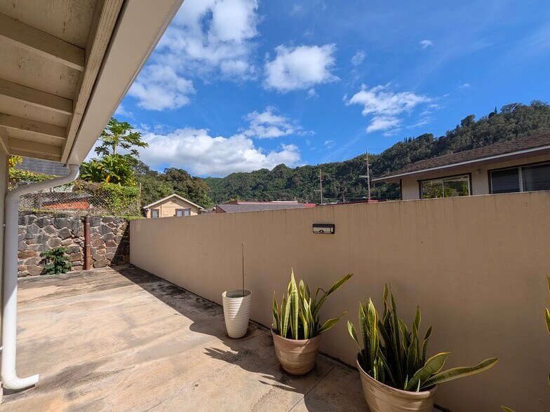 Building Photo - 2825 Pali Hwy