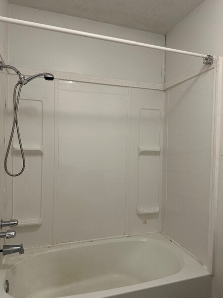 Building Photo - 1923 Norwood St SW