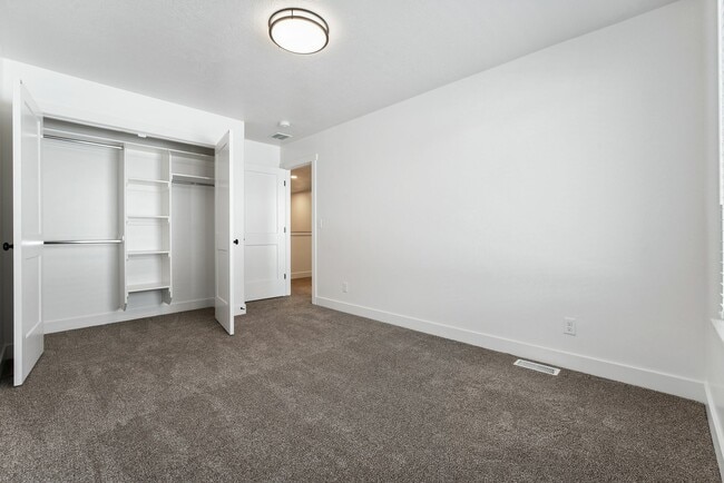 Adams Second Floor Bedroom Closet - Madison Towns