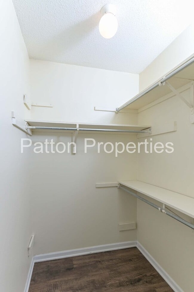 Building Photo - 1705 Springwoods Lake Dr