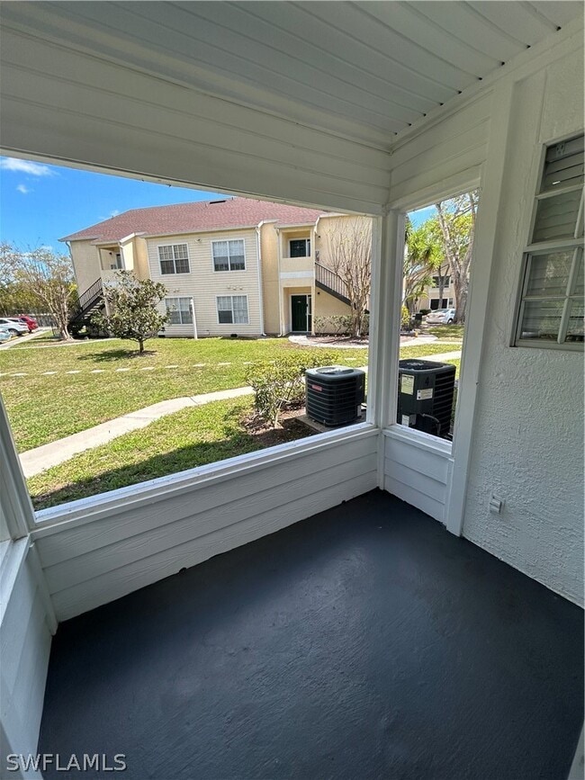 Building Photo - 1989 Rookery Bay Dr