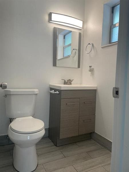 Building Photo - 732 SE 15th St