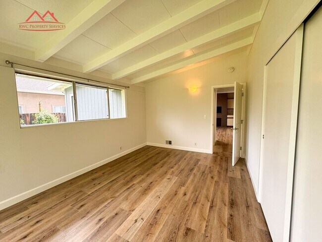 Building Photo - 18731 Hanna Dr