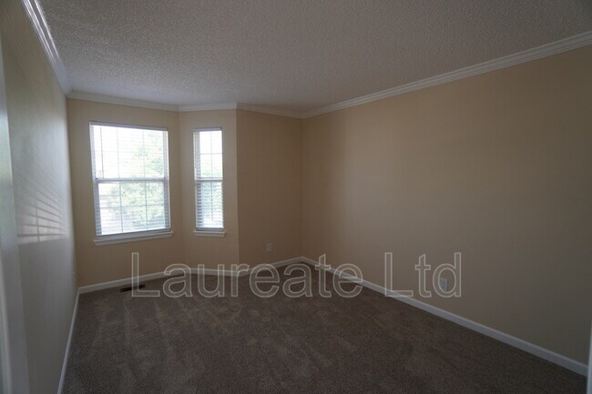 Building Photo - 10182 Woodrose Ct