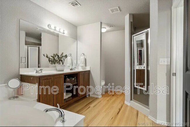 Building Photo - 13819 S 89th E Ave