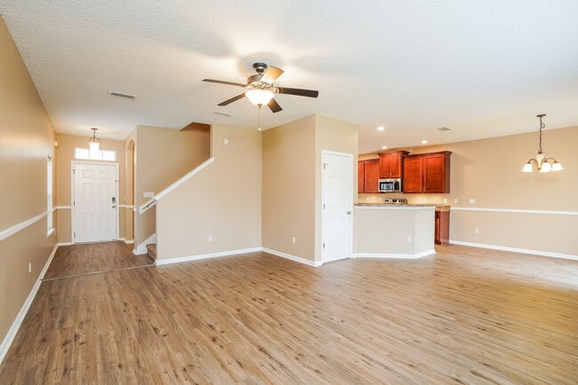 Building Photo - 2778 Cross Creek Dr