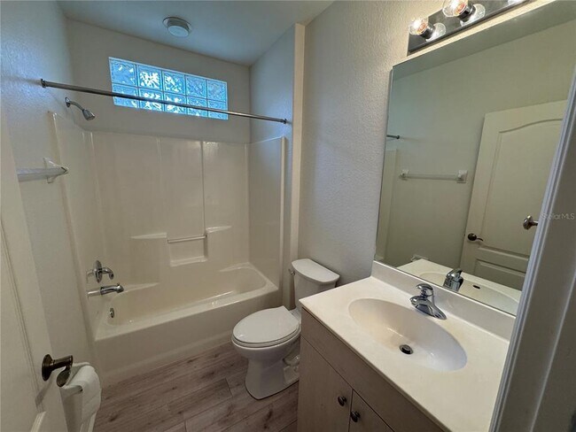 Building Photo - 315 Auburn Woods Cir