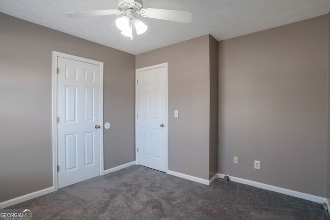 Building Photo - 90 Allen Oaks Way