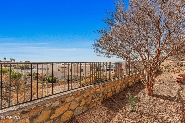 Building Photo - 6398 Franklin Summit Drive