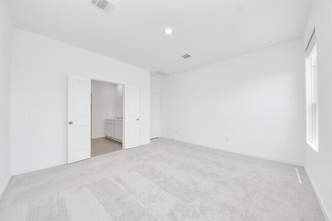 Building Photo - 10650 Ellerston Rd