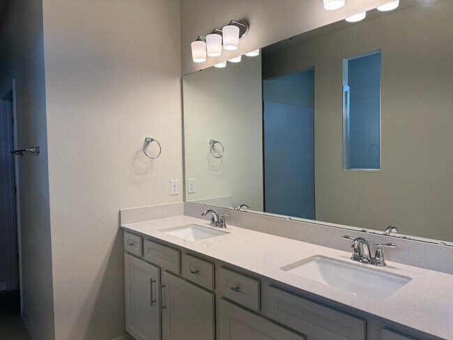 Building Photo - 5555 Settlingstone Ln