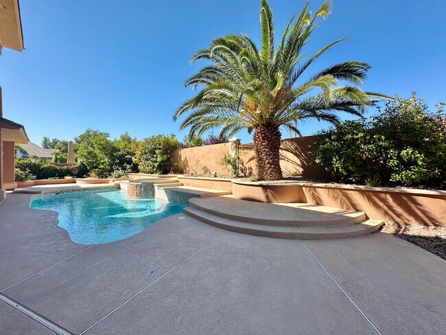 Building Photo - Stunning home with pool in prestigious Eagle Hills!