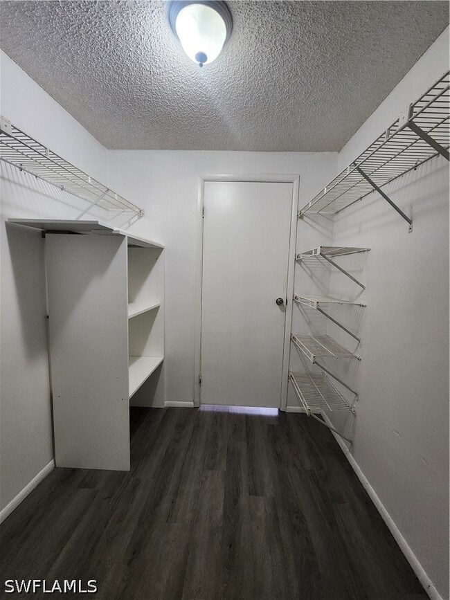 Building Photo - 4619 Chippendale Dr