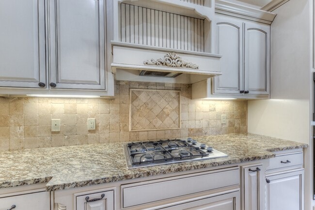 Building Photo - 11841 S Pittsburg Ave