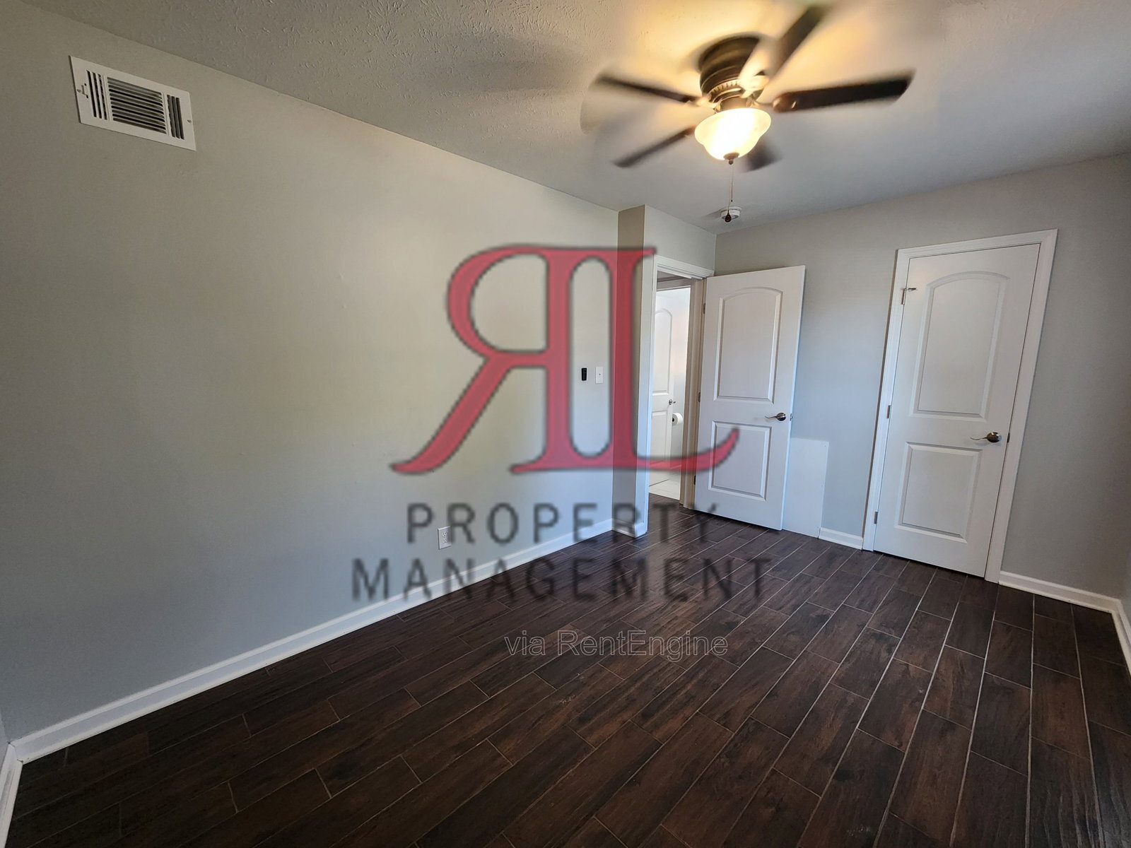 Building Photo - 675 Riverview Dr