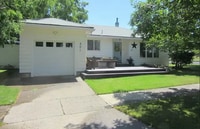 Building Photo - Cute bungalow in south La Grande near EOU