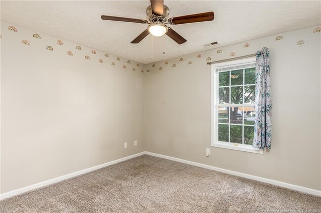 Building Photo - 300 Pageant Ct