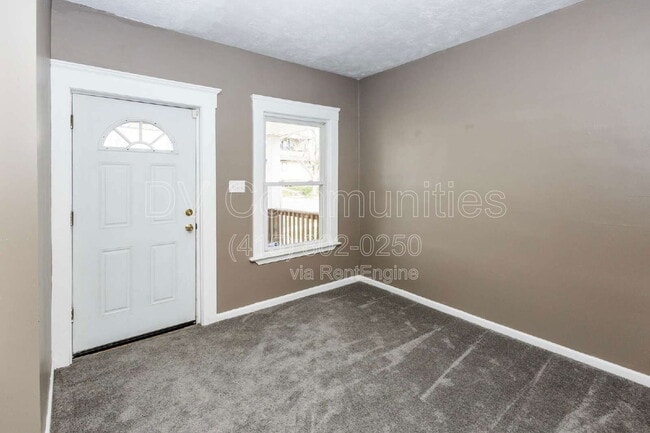 Building Photo - 7618 Grand Division Ave