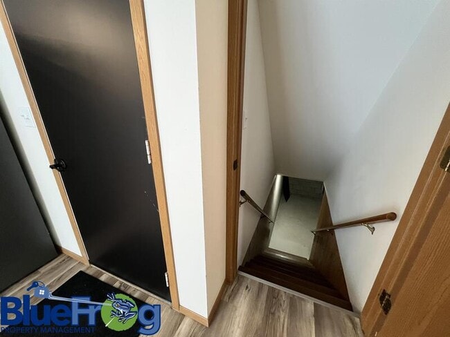 Building Photo - 646 Woodlawn Dr