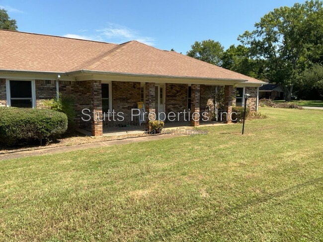 Building Photo - 86 Lamoray Dr