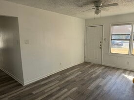 Building Photo - 5334 S 7th St