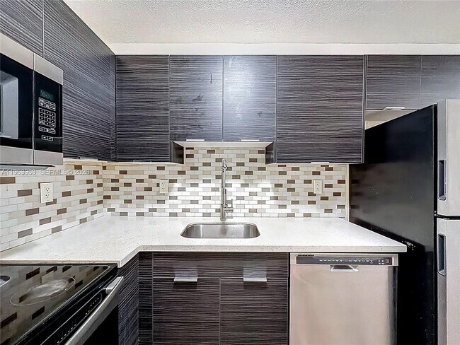 Building Photo - 1800 NW 52nd Ave