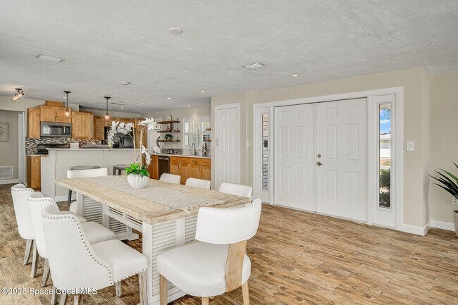Building Photo - 458 Sandpiper Dr