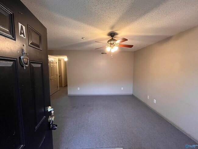 Building Photo - 5005 Chancellor Square