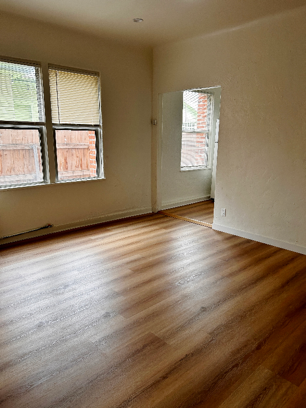 Building Photo - 962 Wilton Pl