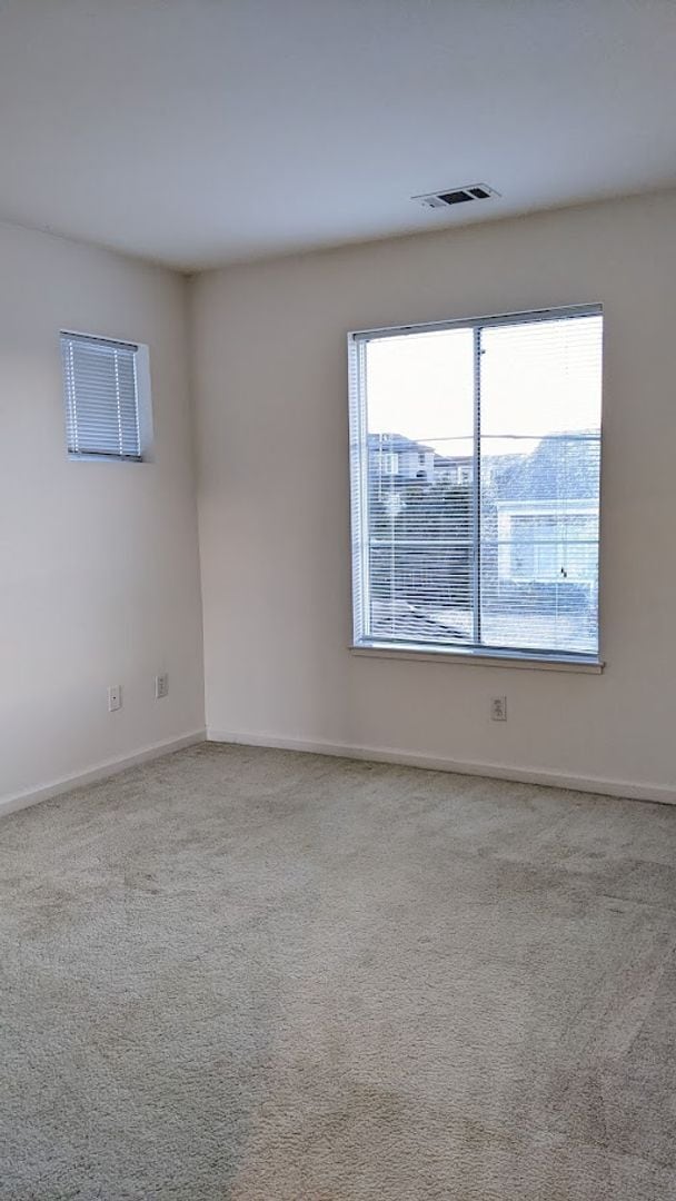 Building Photo - OPEN HOUSE MONDAY 3/9/26 at 4:00 pm