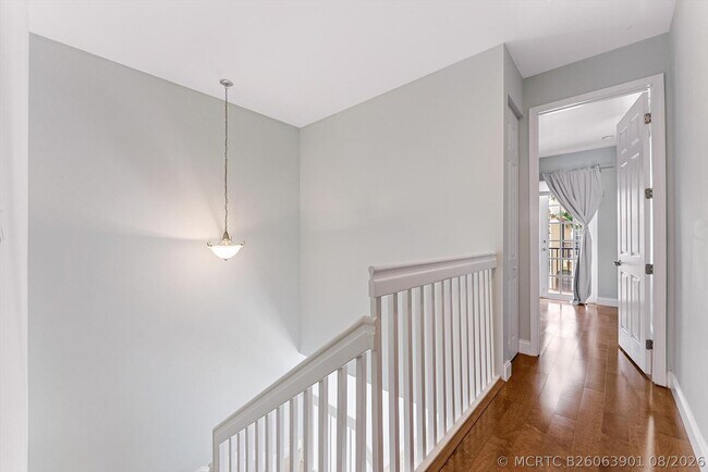 Building Photo - 6884 Julia Gardens Dr