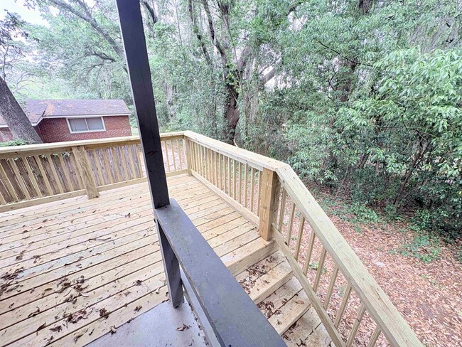 Building Photo - 1543 Coombs Dr