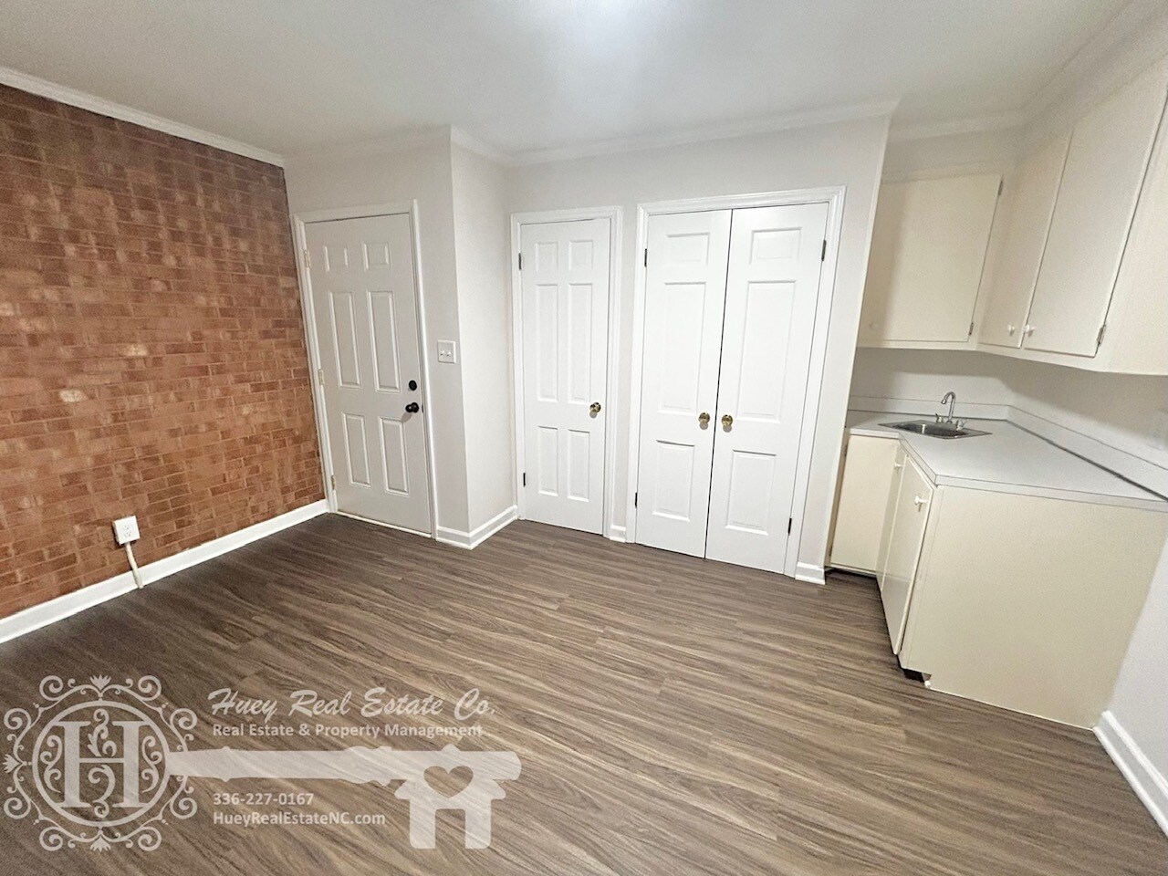 Building Photo - 204 Trail Four