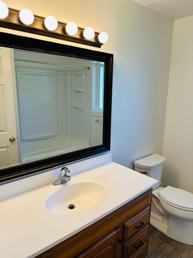 Building Photo - Charming Remodeled Camas Duplex